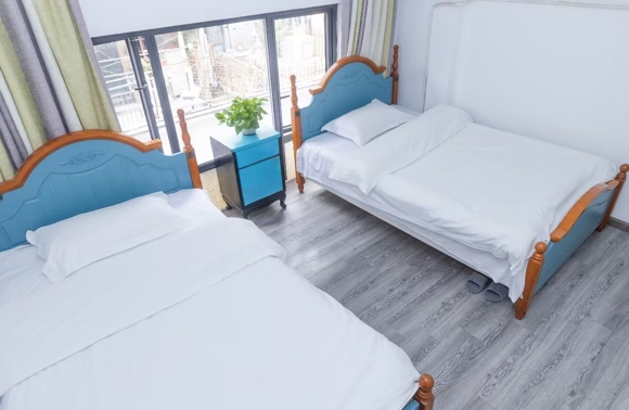 杭州市上城区青年旅社急转